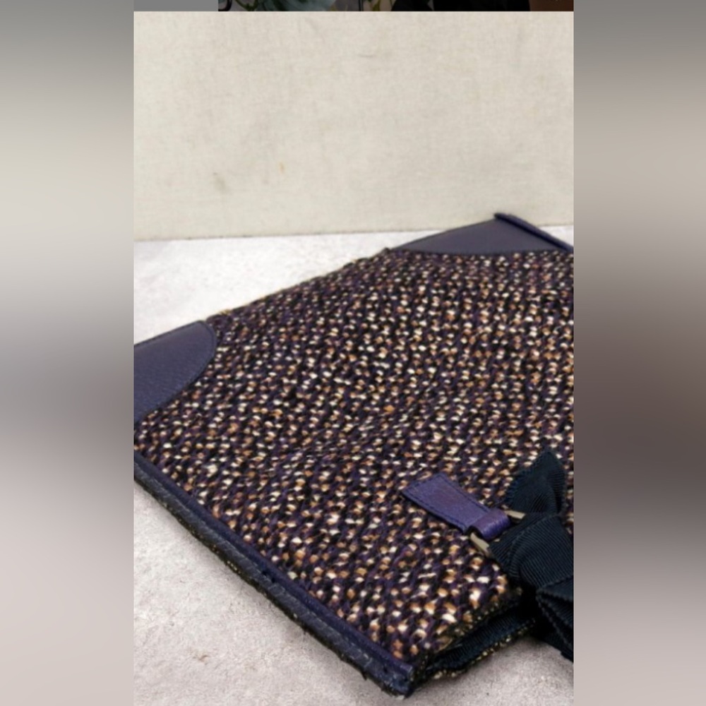 SOLD-SOLD Pre loved beautiful authentic PRADA handbag - Picture 9 of 10
